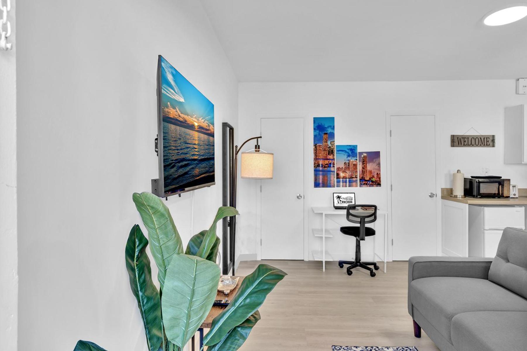 Young Circle & Hollywood Blvd Posh Studio Suite 외부 사진
